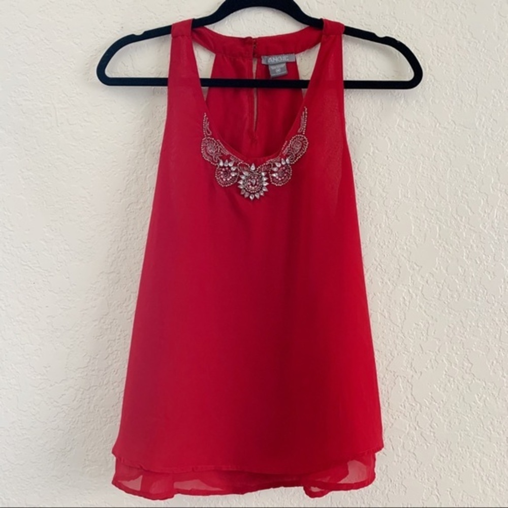 Angie Sleeveless‎ Blouse Red Jewel Neck Sz M